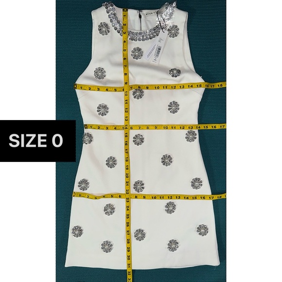 Alice + Olivia Clyde Off White Floral Embellished Mini Dress - Picture 9 of 12